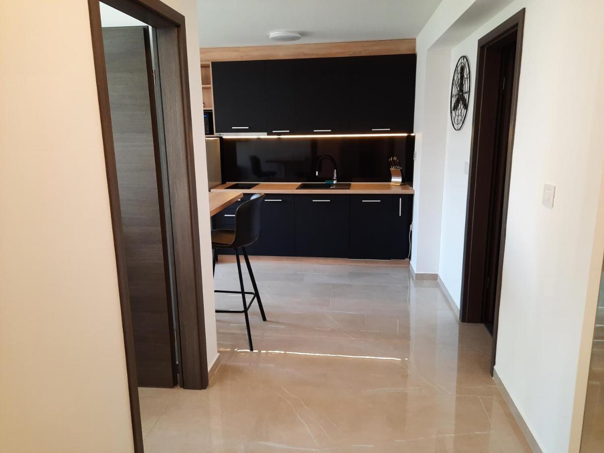 Apartmani New York โนวากราดิชกา ภายนอก รูปภาพ