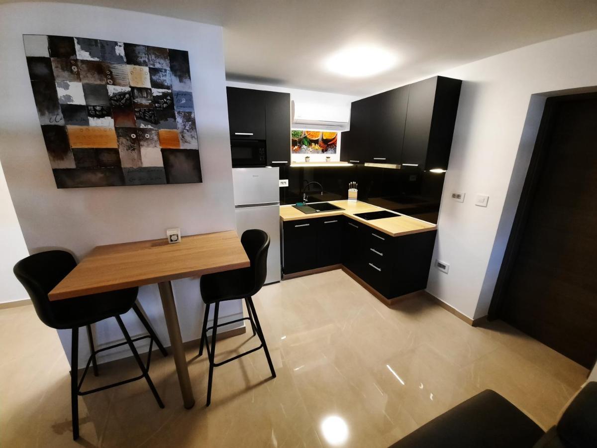 Apartmani New York โนวากราดิชกา ภายนอก รูปภาพ