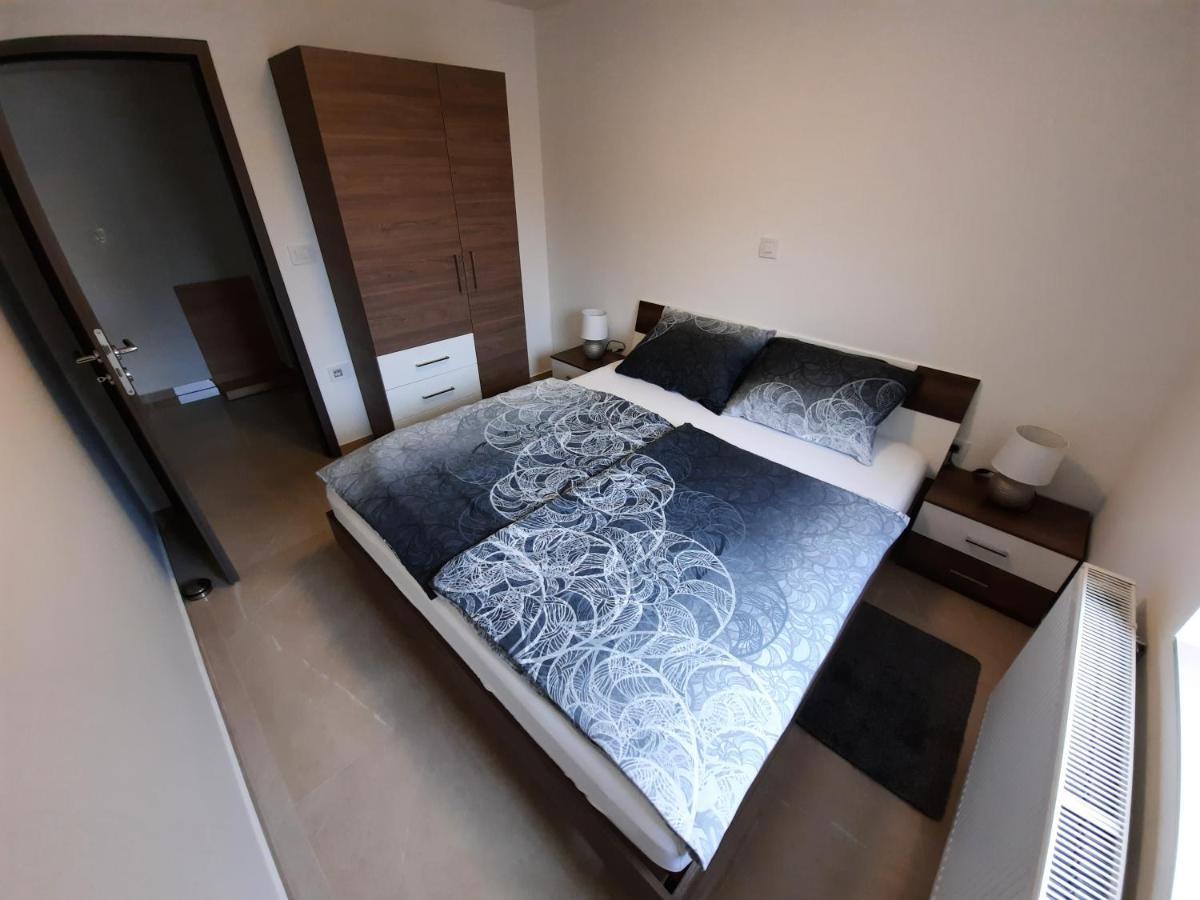 Apartmani New York โนวากราดิชกา ภายนอก รูปภาพ