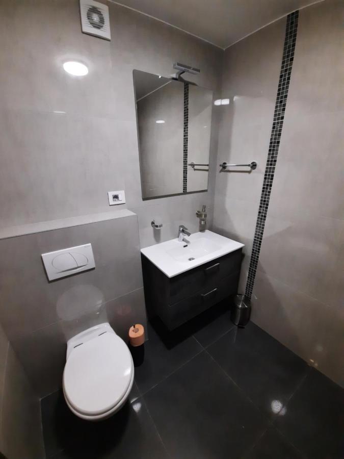 Apartmani New York โนวากราดิชกา ภายนอก รูปภาพ