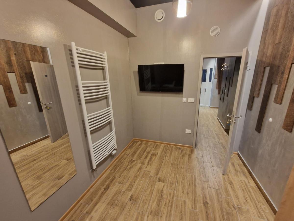 Apartmani New York โนวากราดิชกา ภายนอก รูปภาพ