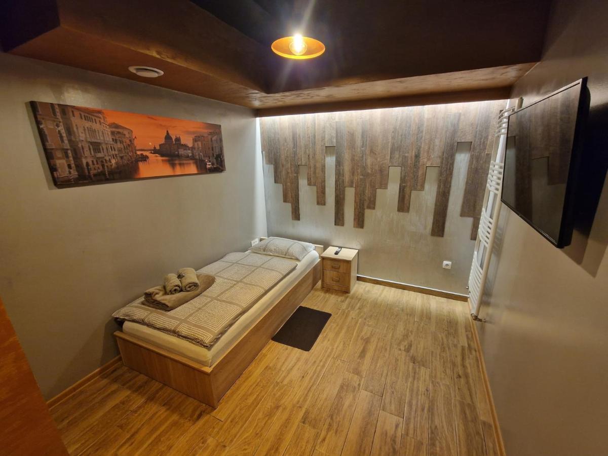 Apartmani New York โนวากราดิชกา ภายนอก รูปภาพ